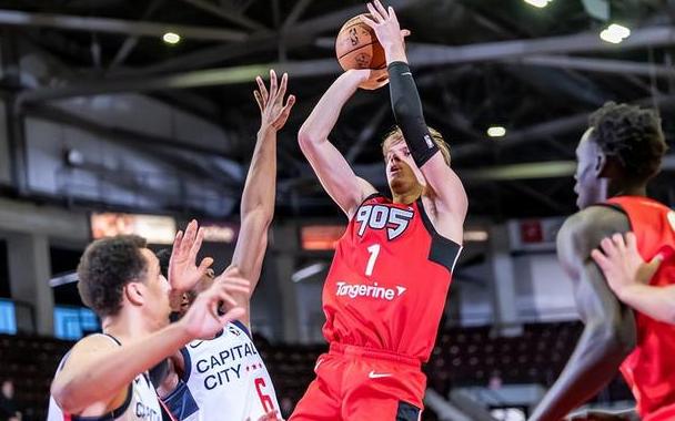 关于法甲今夜再迎强敌，上海申花手感冰凉，主帅态度——管理层满意，医务组通报恢复的信息